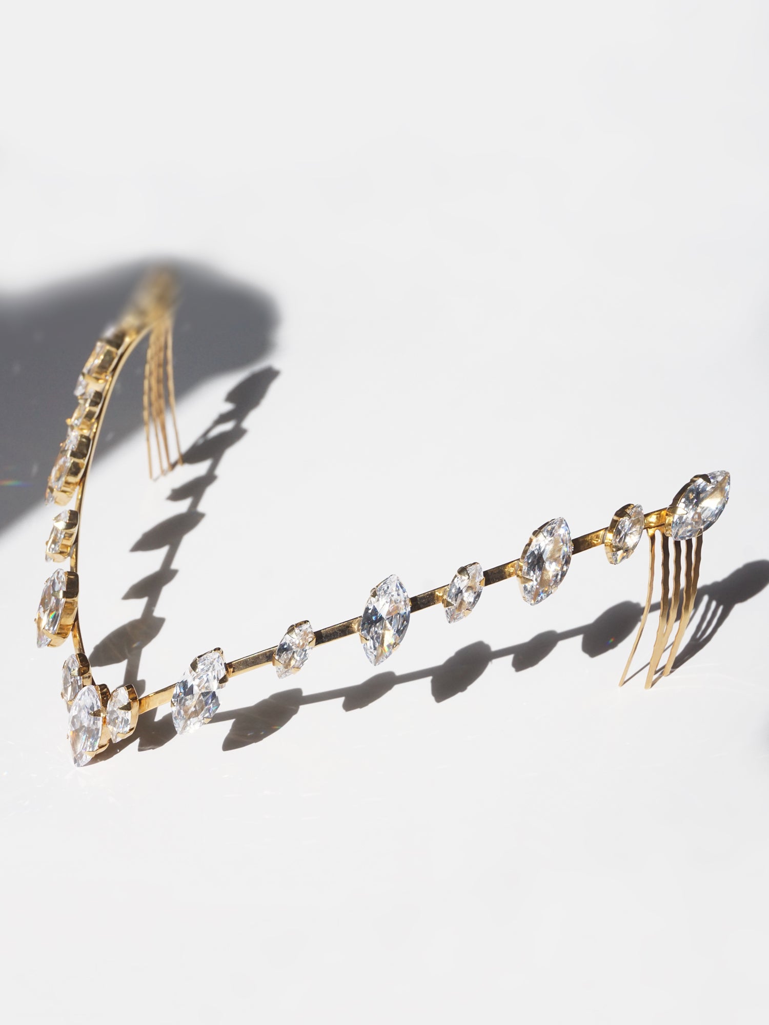 Lady Vicky Crystal Halo