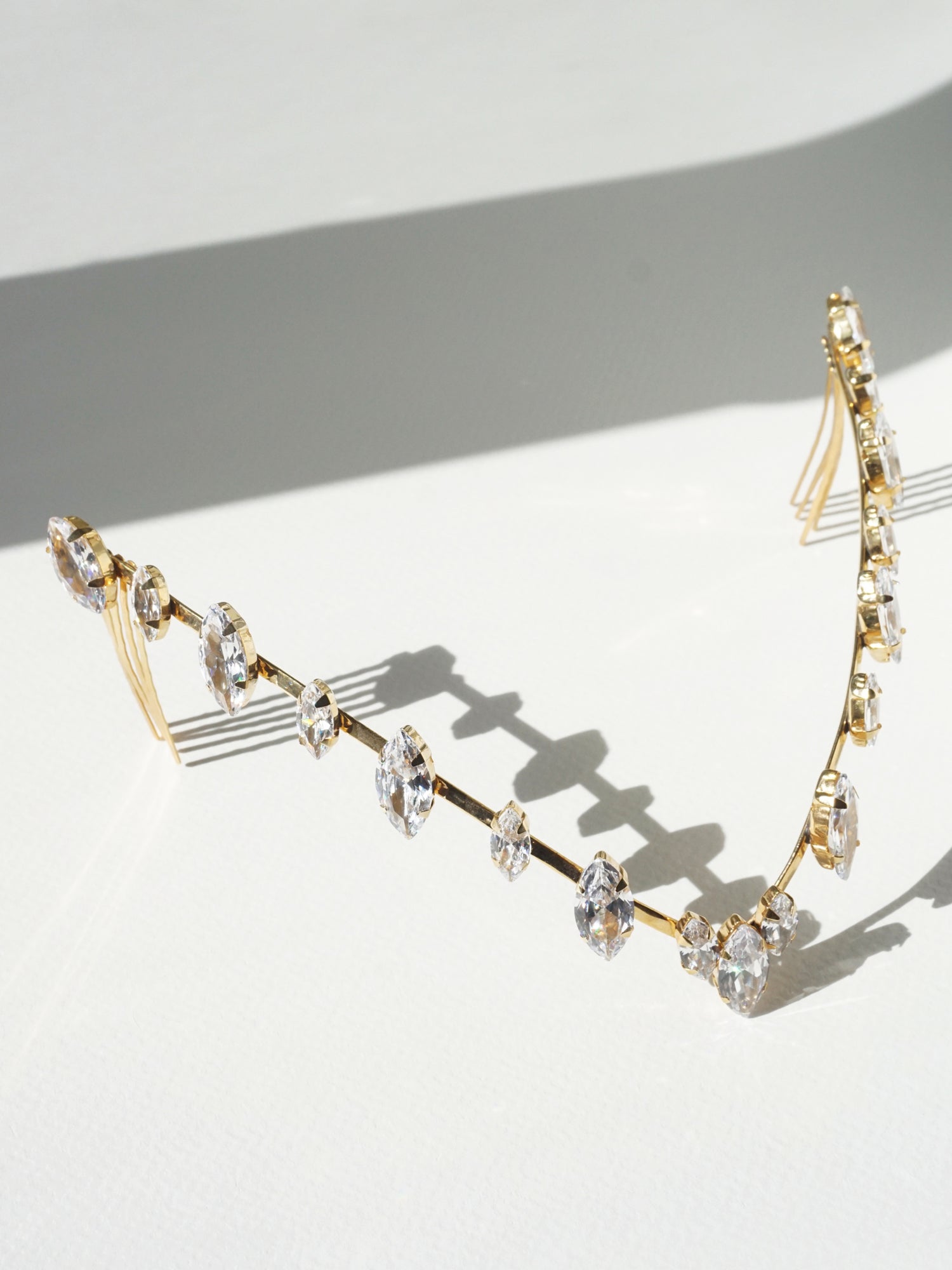 Lady Vicky Crystal Halo